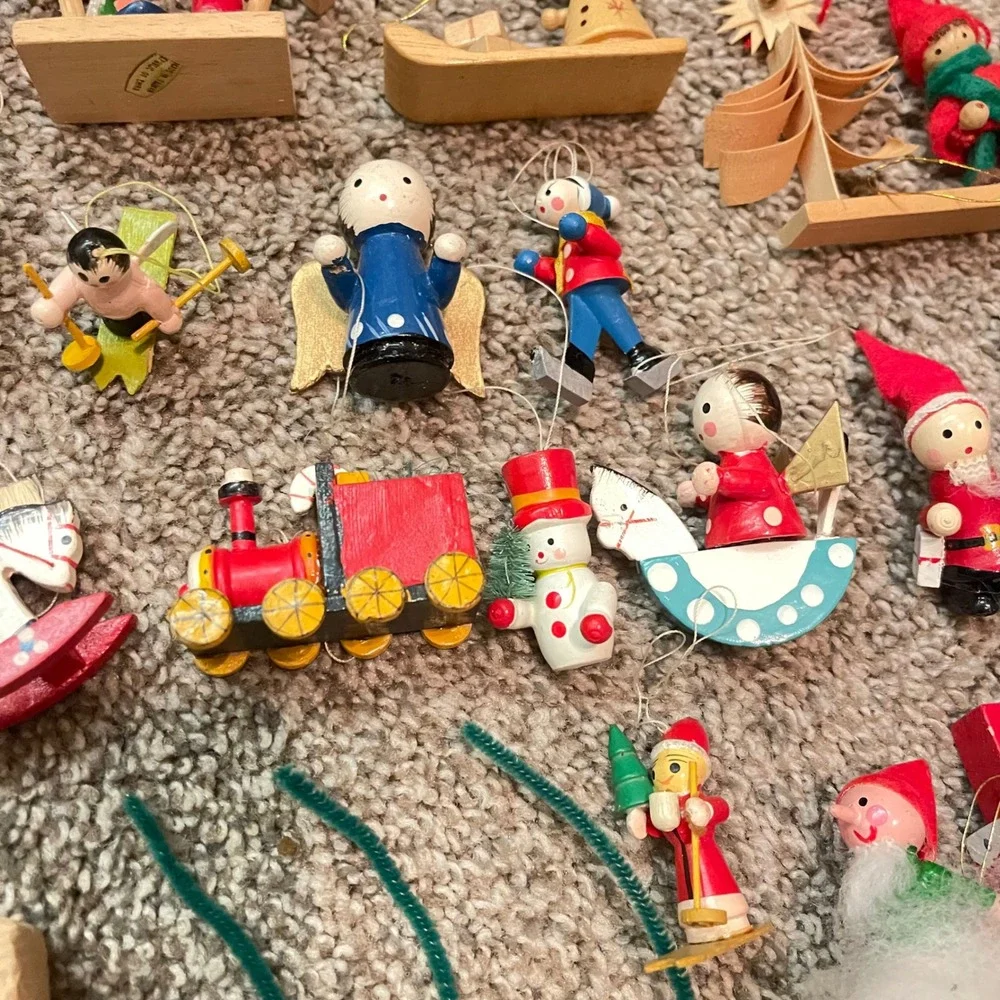 Vtg kitschy 70s plush Wooden felt ceramic Christmas‎ Tree Ornament lot 32 taiwan